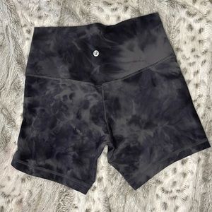 *SOLD* Lululemon align shorts